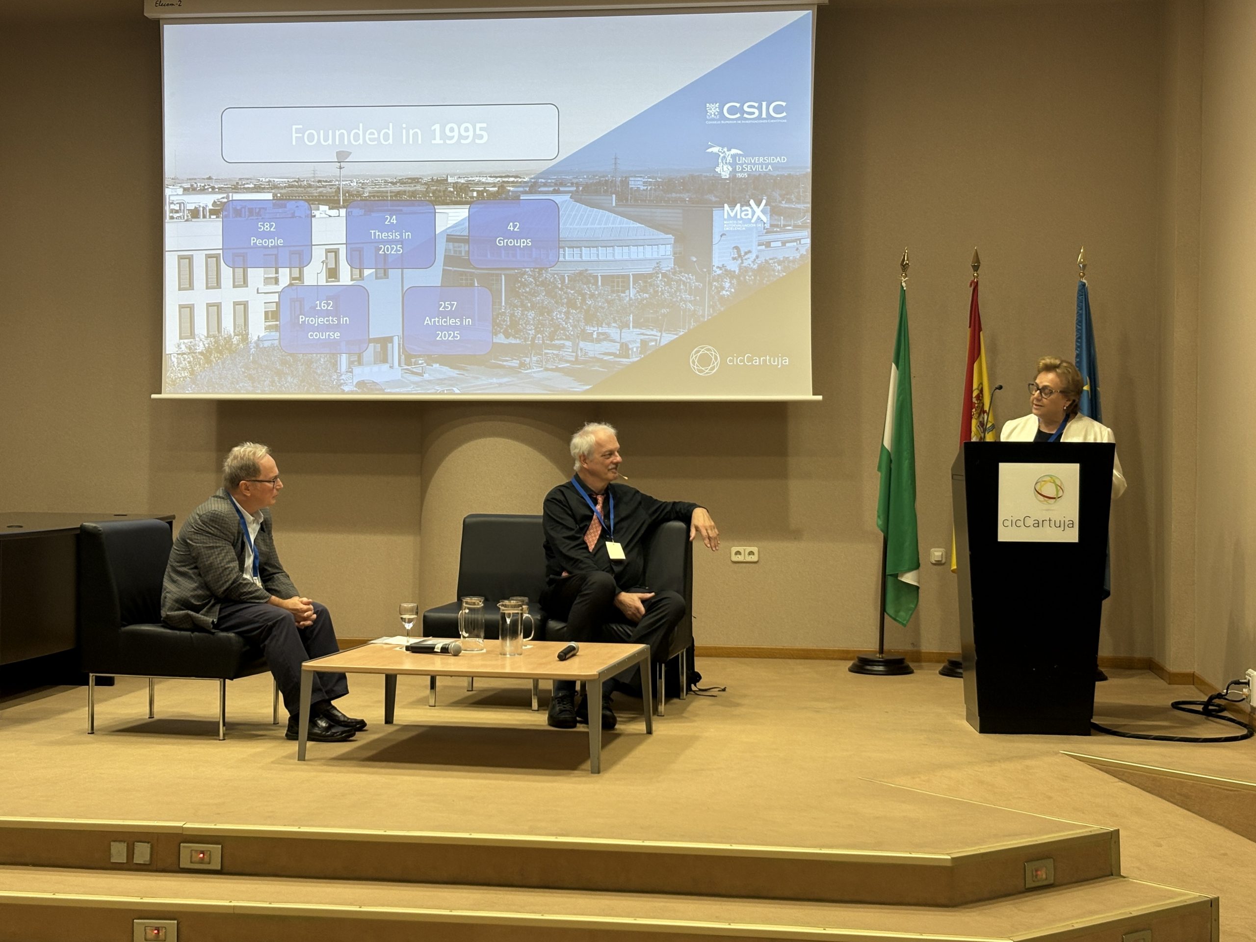 El cicCartuja acoge la visita de Morten P. Meldal, premio Nobel de Química 2022